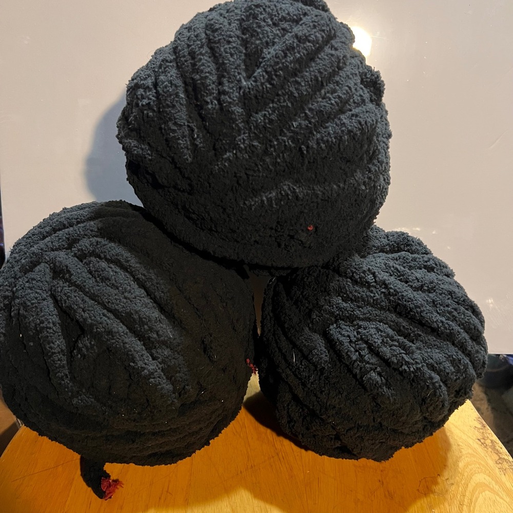 3pc Chenille Yarn Black Super Bulky Plush Velvet Texture